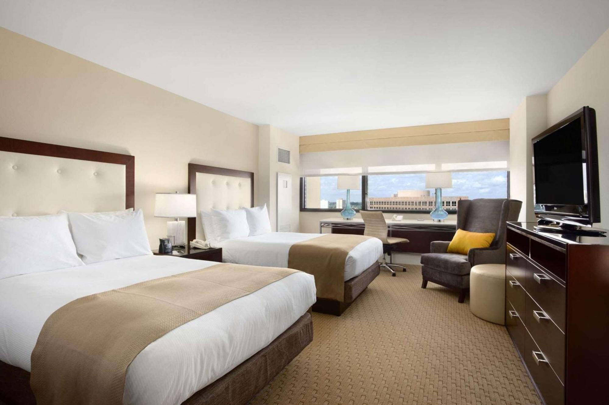 Hilton Miami Airport Blue Lagoon Luaran gambar